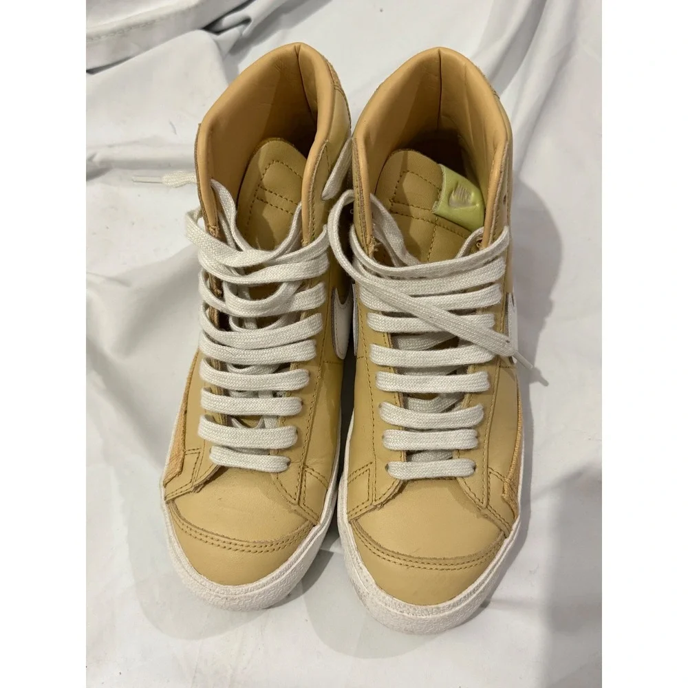 Nike Women Sneaker Bundle 15 Pairs Air Max 270 VaporMax AF1 Blazer Sperry Shoes